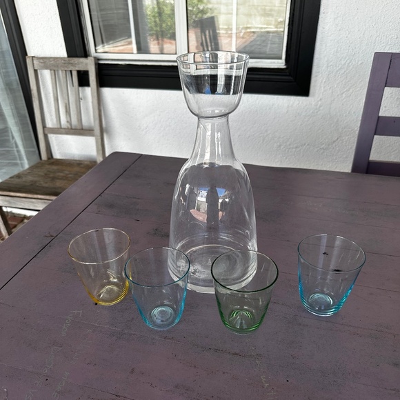 Anthropologie Other - Anthropologie Sangria/Wine Carafe with 4 drinking glasses